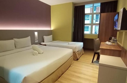 Bandar Baru Permas Jaya Hotel | YEE HOTEL Permas Jaya
