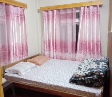 Kurseong House | Yellow Bamboo Homestay