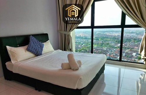 Bukit Indah Hotel | Yemala Suites at Skyloft - Johor
