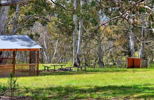 Adaminaby Apartment | Your gateway to an unforgettable holiday experience in the stunning Snowy Mountains!