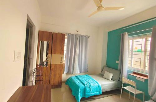 Lakshminarayana Pura Hotel | Z Express Arena