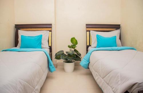 Kukatpally Housing Board Colony Hotel | Z Express Styx