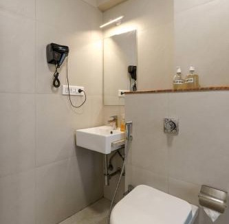 Khar House | Zen C - Private Room in Shared 3BHK