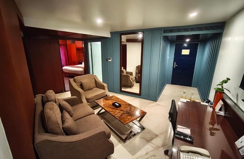 Kovilambakkam Hotel | Zone By The Park, ORR, Chennai