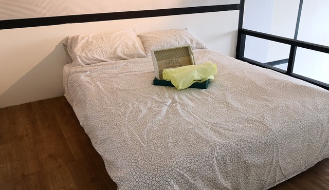 1-4pax Loft unit link bridge to LRT near KL Sentral/Mid Valley/Bangsar靠近吉隆坡市中心