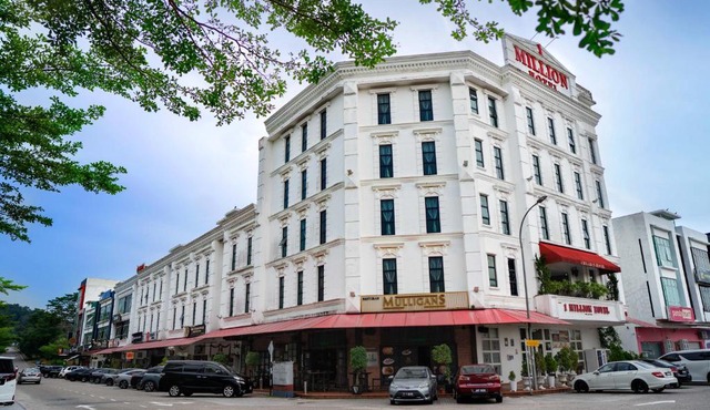 1 Million Hotel