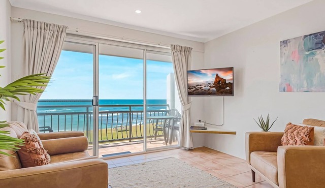10T Beachfront Apartments