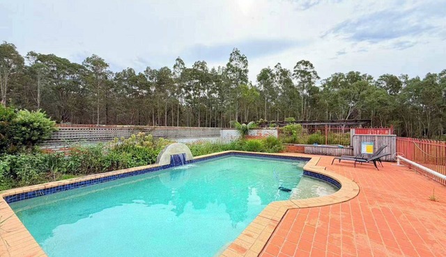 1BR Near Bus Stop with Pool & Farm Views