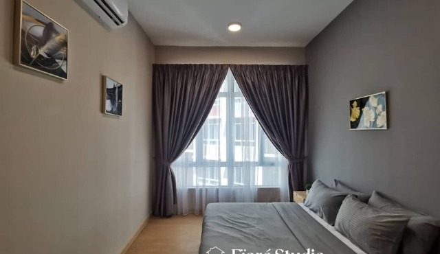 2 to 5 Pax Fiore Studio at Mahkota Valley Suite