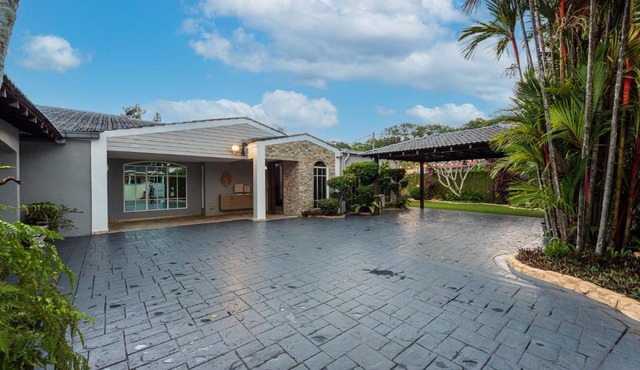 25P Enchanting Bungalow Retreat - Mystical Garden,Petaling Jaya by Verano