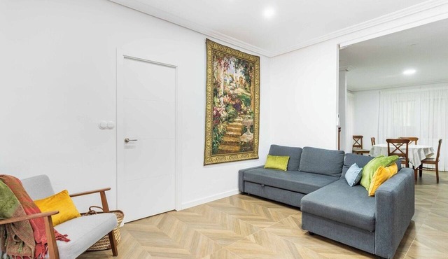 2bdrm+2wc Balmes Flat Central Market by Invalencia in Valencia