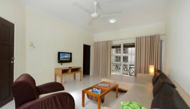 3 Bedroom Beachfront Apartment