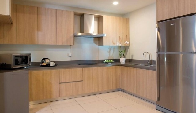 3 Bedroom Lakeview Executive Suite #7