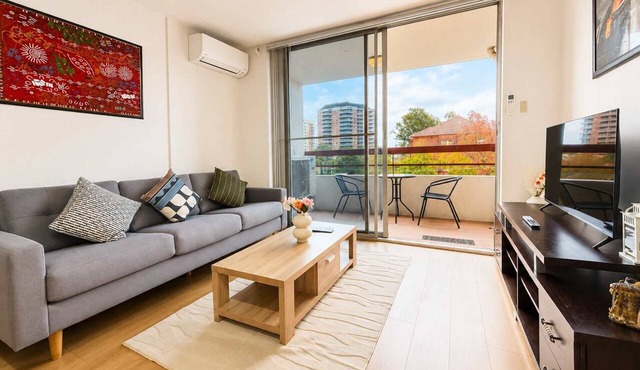 3BDR Apt in the Heart of Strathfield