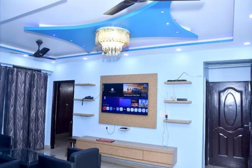 3BHK Apartment society TDI City near Delhi Airport