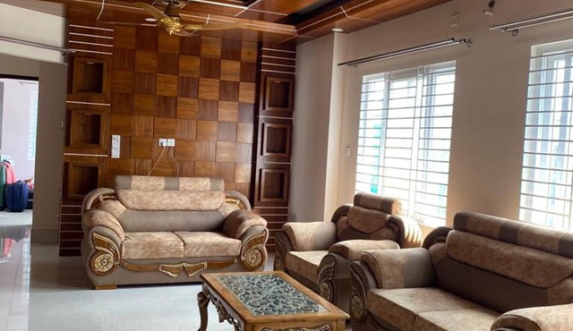 4 Beds Condo Holiday Home at Bashundhara, Dhaka
