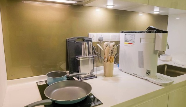 4BR Ultra Luxe Spacious Embassy KLCC WiFi 10pax