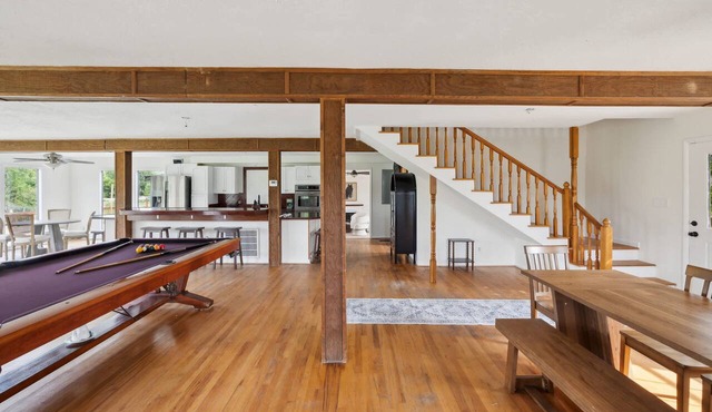5-acre Historic Home With Pool Fishing Pond Game Room Outdoor Bar in Augusta