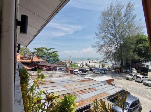 8 Boutique By The Sea