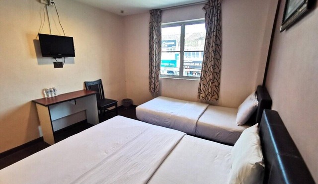 98 Hotel
