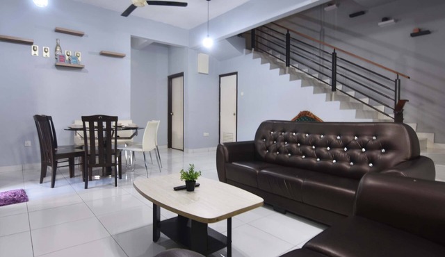 A Chic & Comfy 4BR Home with Private Pool