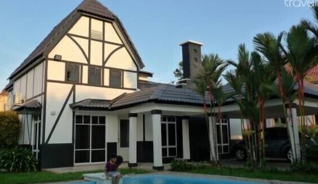 A Home Away From Home A'Famosa Villa 928