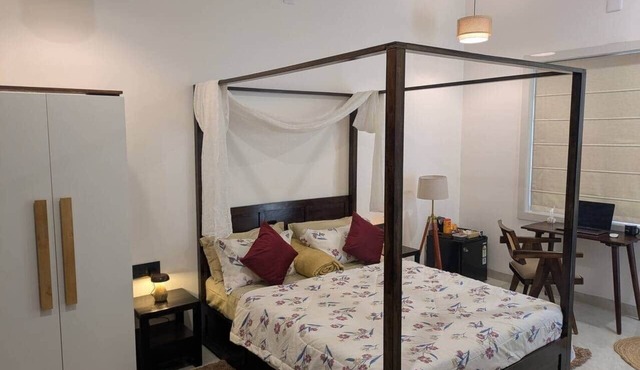 A Luxurious Earthy Retreat at Shwet Kuti