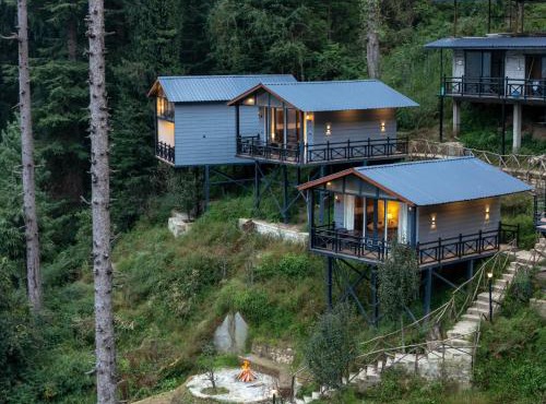 Aarzu Resorts