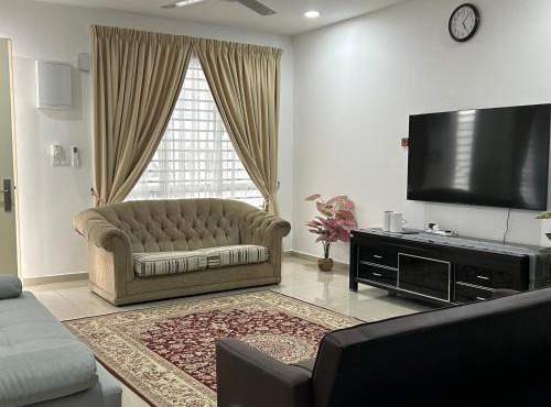 AD Sendayan Homestay