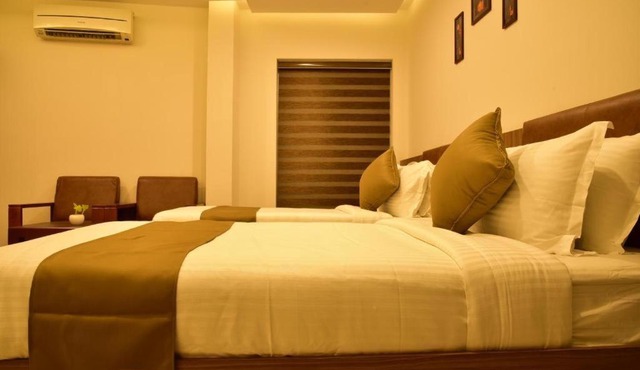 Airport Hotel Moody Plaza