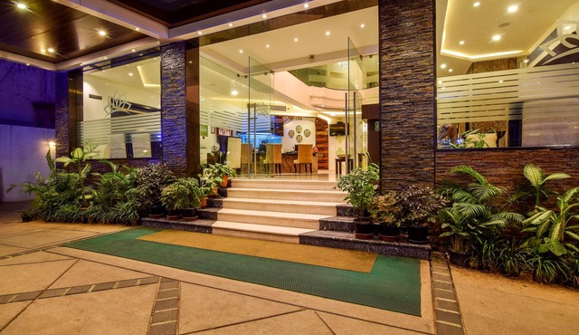 Akshaya Aura