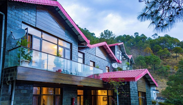 Alaya Stays Kasauli Woods Cottage 3 BHK