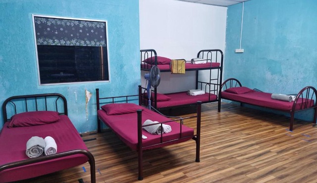 Alhuda Roomstay
