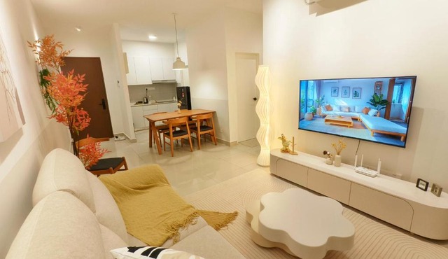 Aliff Height Tampoi 2BR Warm Japanese Pool View 5pax I PetFriendly I Netflix 2Carpark