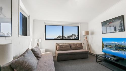 Alpine Heights 02