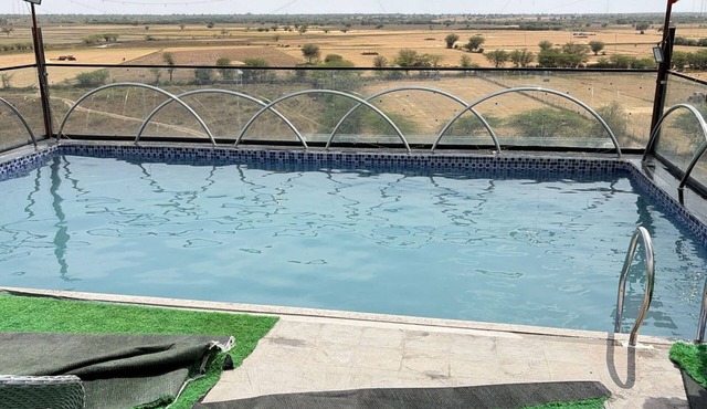 Amber Hotel & Restaurant