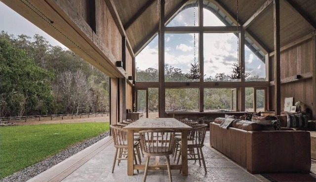 An American Barn meets an Australian shed. in Pullenvale
