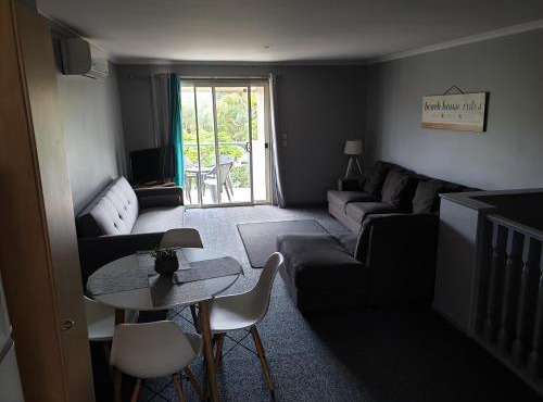 Aqualuna Apartments