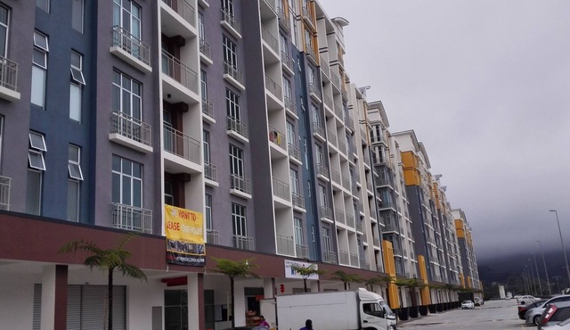 Astana Barrington sq aprt at Pasar Malam Tanah Rata Cameron Highlands