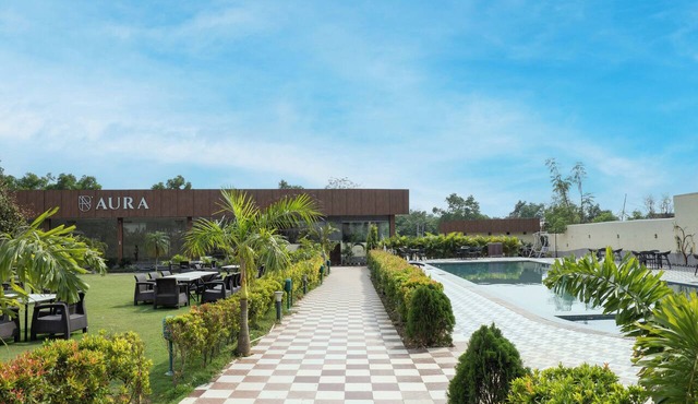 Aura Resorts