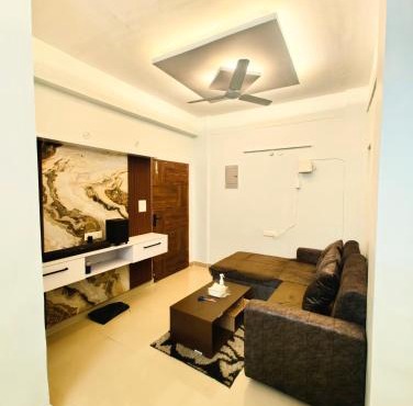Aura Stays 2bhk