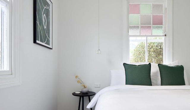 Austin Cottage - 1 bed option - Pet Friendly! in Merewether