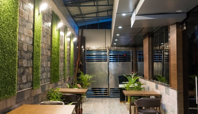AVENUE Hotel Ballygunge
