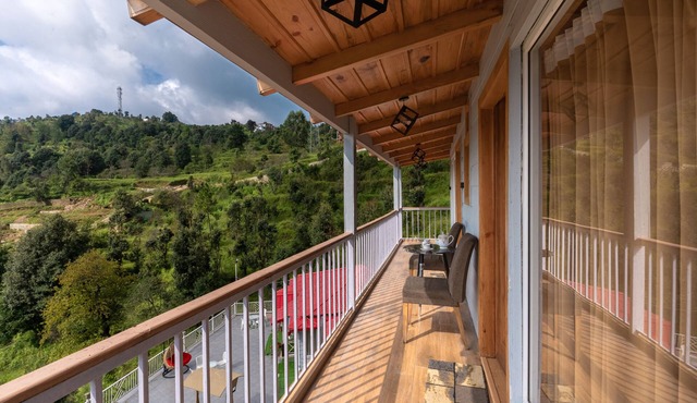 Ayu Villa in Dhari