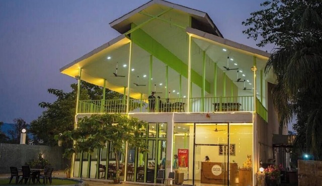 Ayush retreat restaurant and resort
