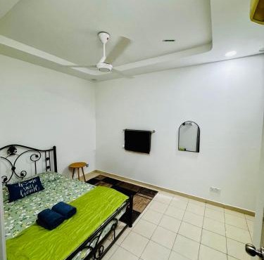 Azhomes