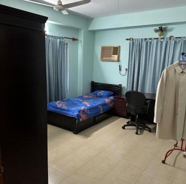 Banani Breeze - Serene Stay in the Heart of Dhaka