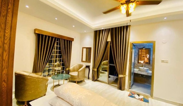 Beach Queen Resort