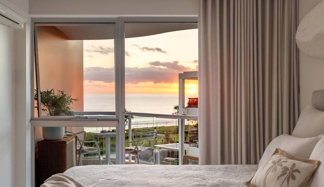 Beachfront Studio ~ Azure Beachfront Bliss