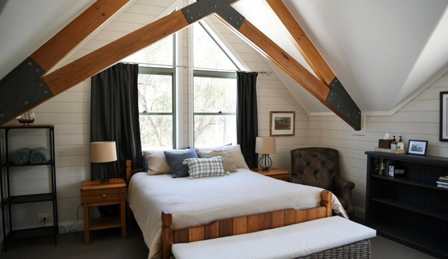 Beautiful and spacious family friendly country escape!